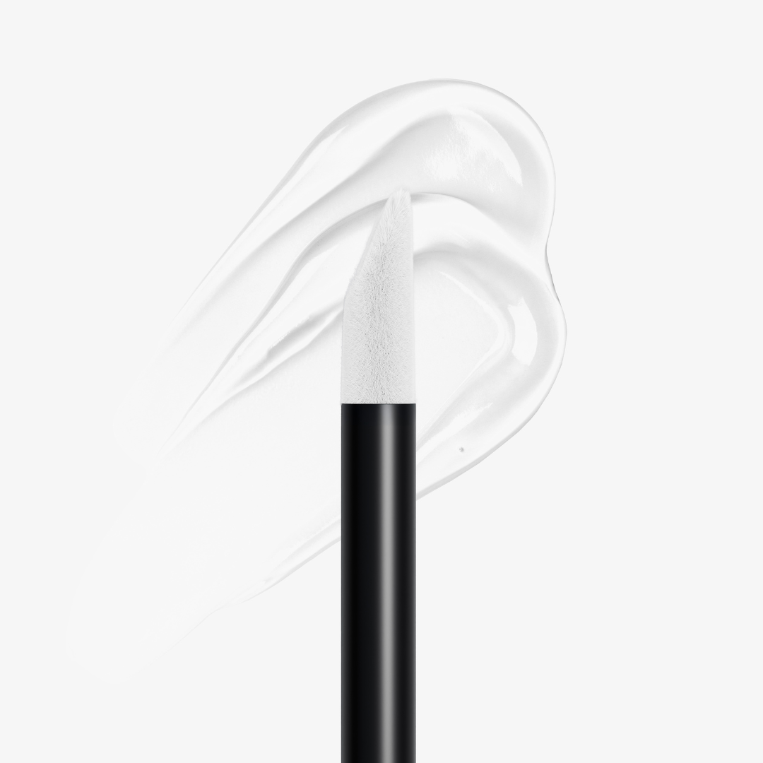Eyebrow Growth Serum — lifestyle photo | Smooche